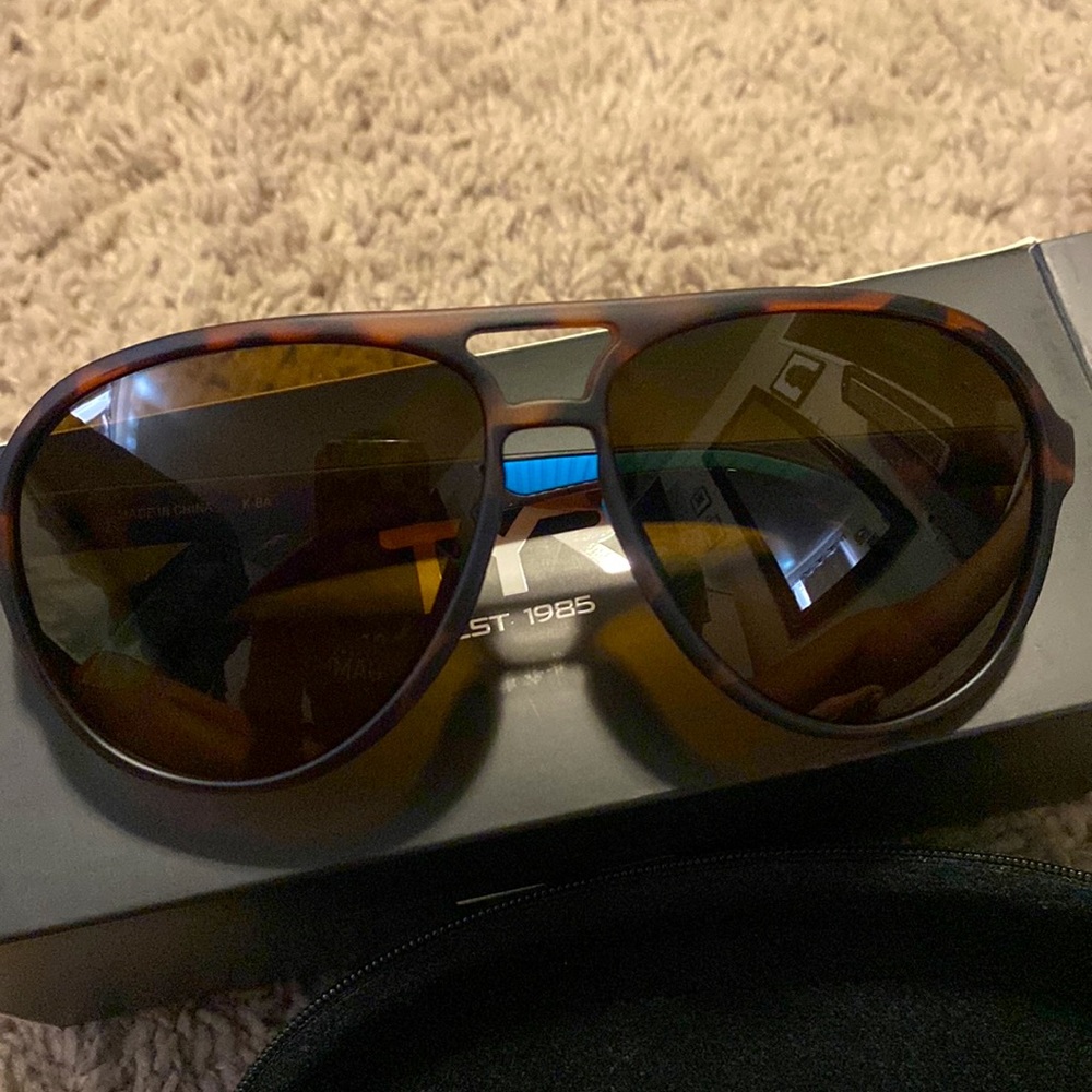 Brand new TYR unisex aviator sunglasses